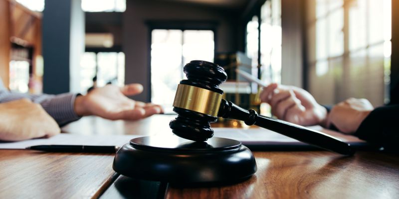 Legal & Investment Consulting